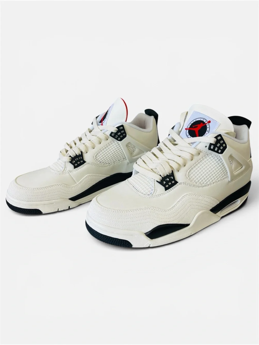 Air Jordan 4 Retro OG FC Off-White
Basketball Sneakers MED
TOP(SIZE 8.5) - Picture 1 of 6